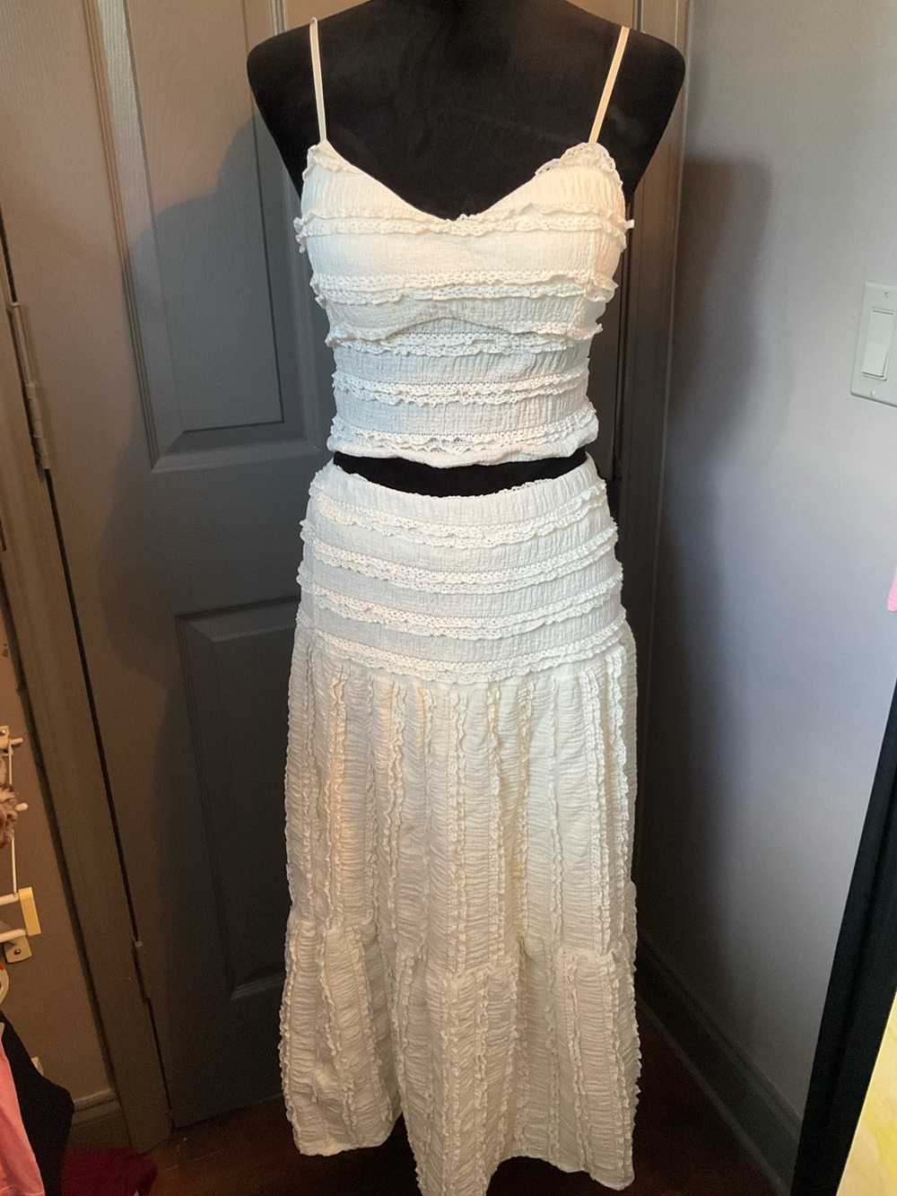 Viya FuShi Boutique 2 piece set in ivory